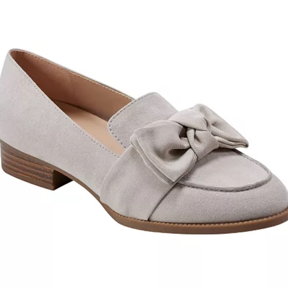 Women's Loafers with Bow Accent